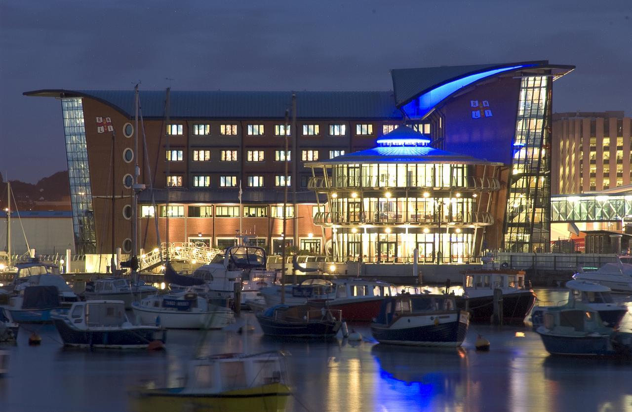 Rnli College Ξενοδοχείο Poole Εξωτερικό φωτογραφία